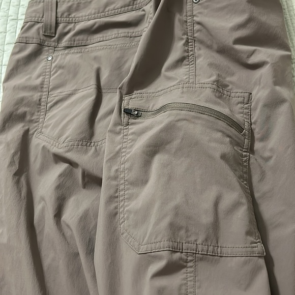 Royal Robbins Insect Shield 7 Pocket Pants. 40x30 - Picture 5 of 10